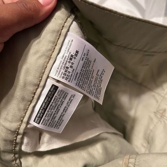 New Levi’s shorts  - Picture 4 of 4